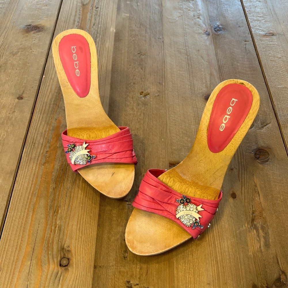 Bebe Barbie Vintage Pink Leather Heart Rhinestone Jeweled Wooden Mules Size 7.5